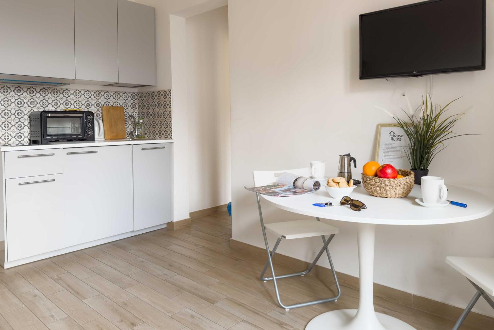 Apartment Station - Zeno 02 *